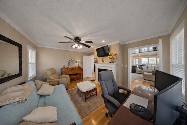 30 POINT GRAND CT, Savannah, TN 38372