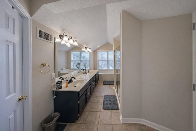 30 POINT GRAND CT, Savannah, TN 38372