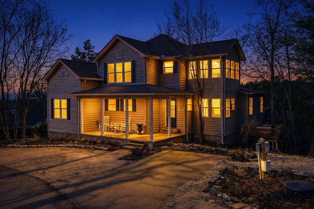 30 POINT GRAND CT, Savannah, TN 38372