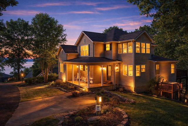 30 POINT GRAND CT, Savannah, TN 38372