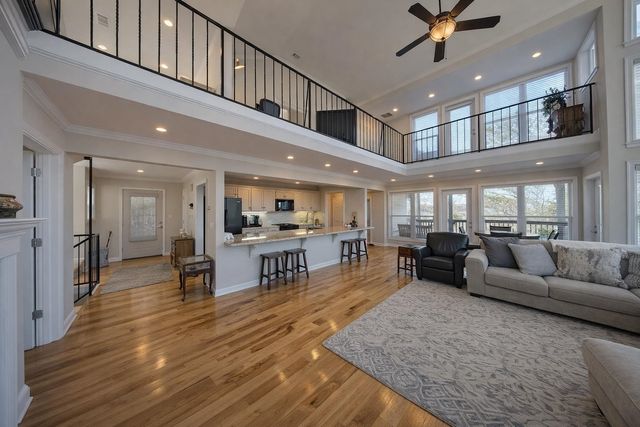 30 POINT GRAND CT, Savannah, TN 38372