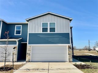 104 Calcite RD 1, Kyle, TX 78640