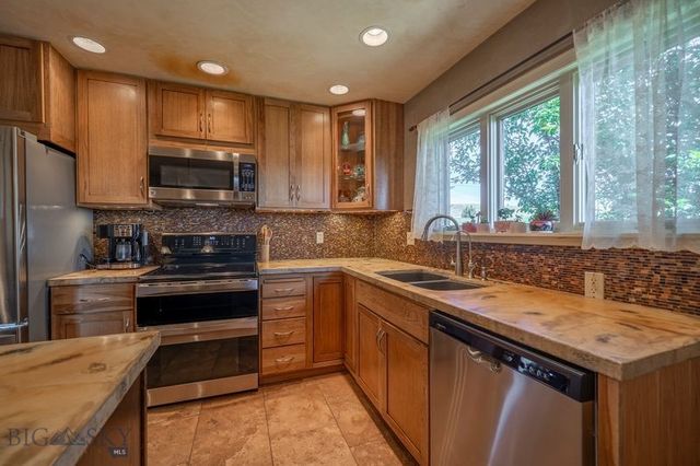 302 Ordway Street S, Wilsall, MT 59086