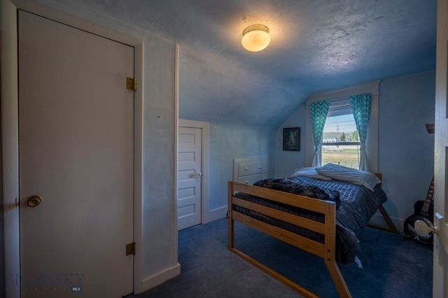 302 Ordway Street S, Wilsall, MT 59086