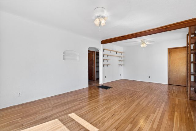 836 Garden Road SW, Albuquerque, NM 87105