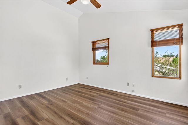 836 Garden Road SW, Albuquerque, NM 87105