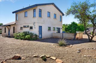 836 Garden Road SW, Albuquerque, NM 87105