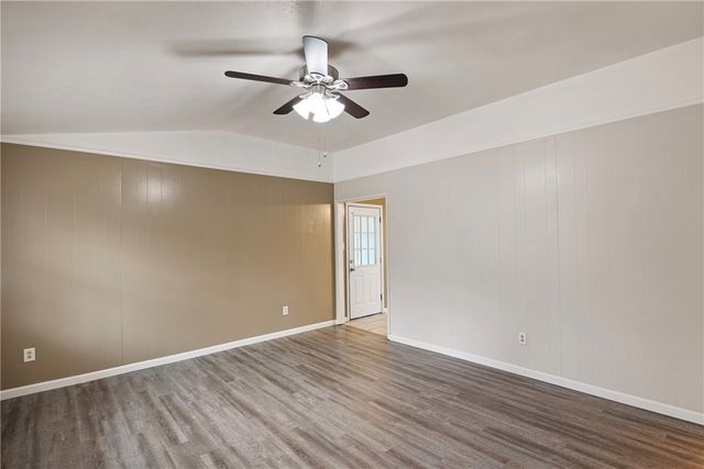 821 Parker Road, Russellville, AR 72801