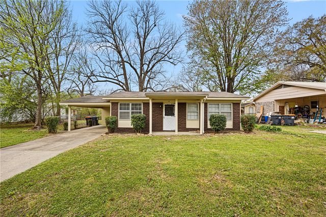 821 Parker Road, Russellville, AR 72801