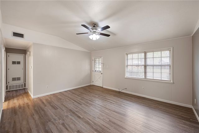 821 Parker Road, Russellville, AR 72801