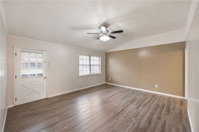 821 Parker Road, Russellville, AR 72801