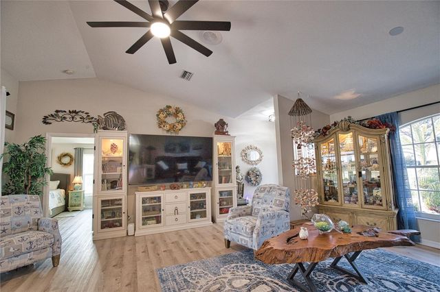 22 MEDALIST COURT, Rotonda West, FL 33947