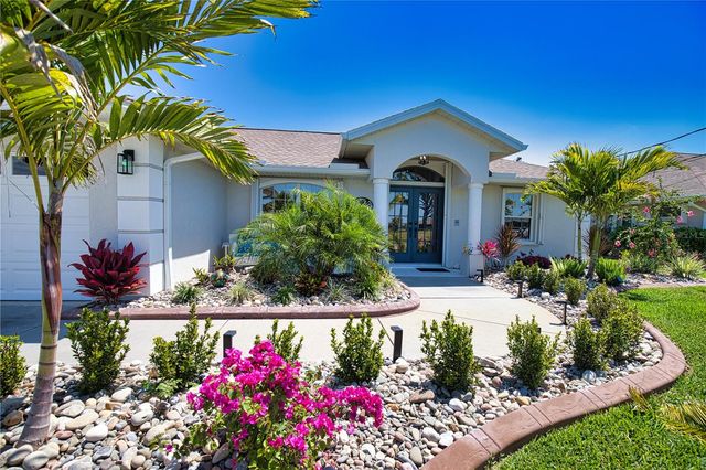 22 MEDALIST COURT, Rotonda West, FL 33947