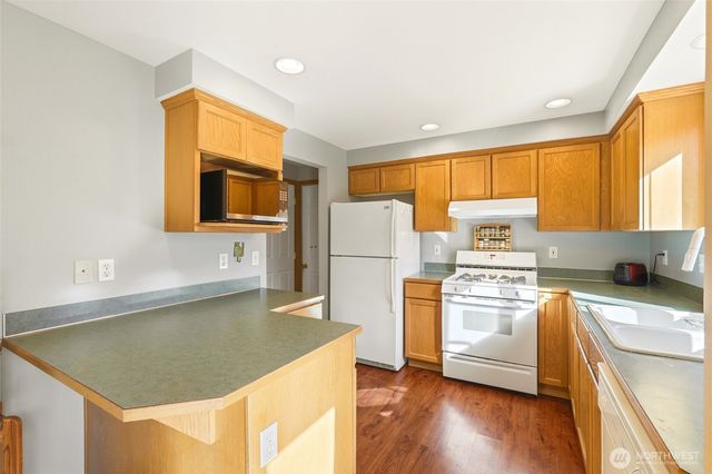 14929 19th Avenue W, Lynnwood, WA 98087