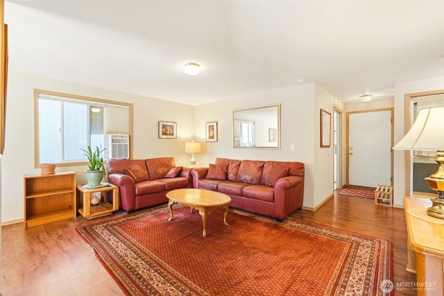 14929 19th Avenue W, Lynnwood, WA 98087