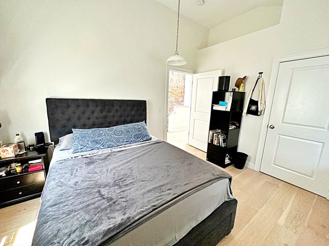 111 Maverick St 2, Boston, MA 02128