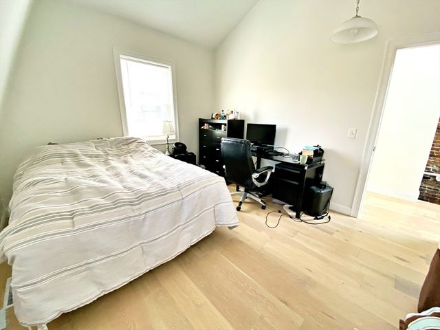 111 Maverick St 2, Boston, MA 02128