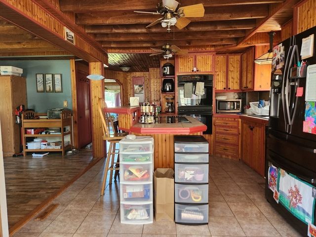 48 Captain Courtois Dr, Attleboro, MA 02703