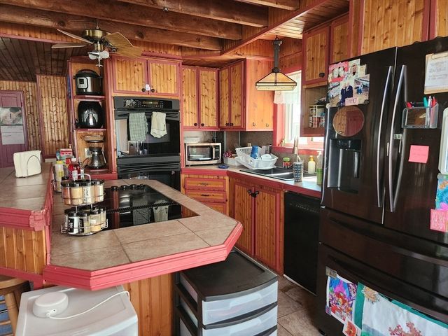 48 Captain Courtois Dr, Attleboro, MA 02703