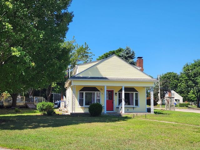 48 Captain Courtois Dr, Attleboro, MA 02703