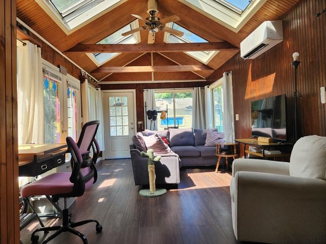 48 Captain Courtois Dr, Attleboro, MA 02703
