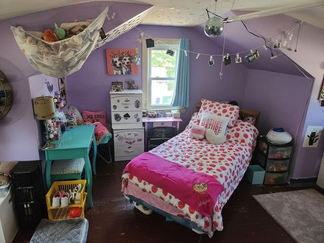 48 Captain Courtois Dr, Attleboro, MA 02703