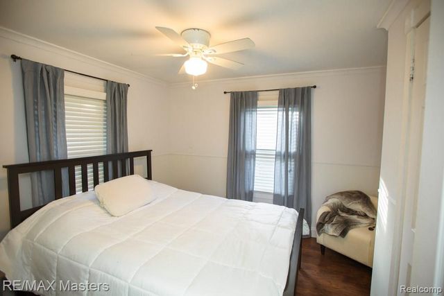 26110 Ypsilanti Street, Flat Rock, MI 48134
