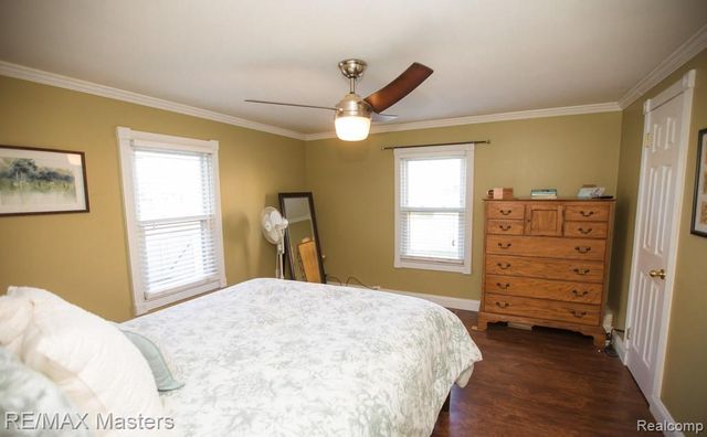 26110 Ypsilanti Street, Flat Rock, MI 48134