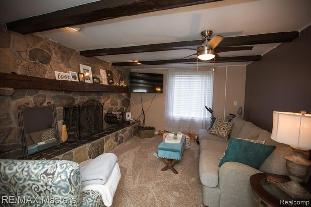 26110 Ypsilanti Street, Flat Rock, MI 48134