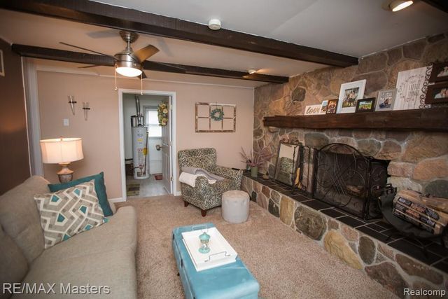 26110 Ypsilanti Street, Flat Rock, MI 48134