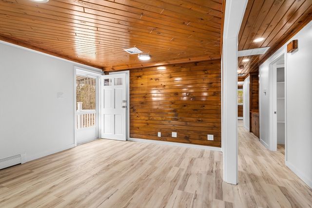 172 Fisher Rd, Dartmouth, MA 02747