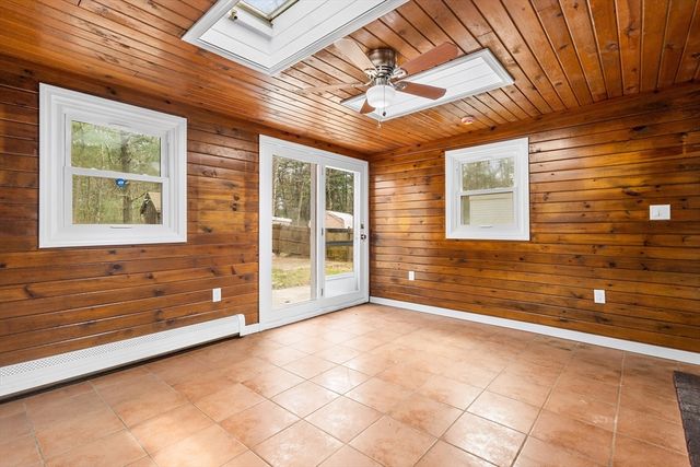172 Fisher Rd, Dartmouth, MA 02747