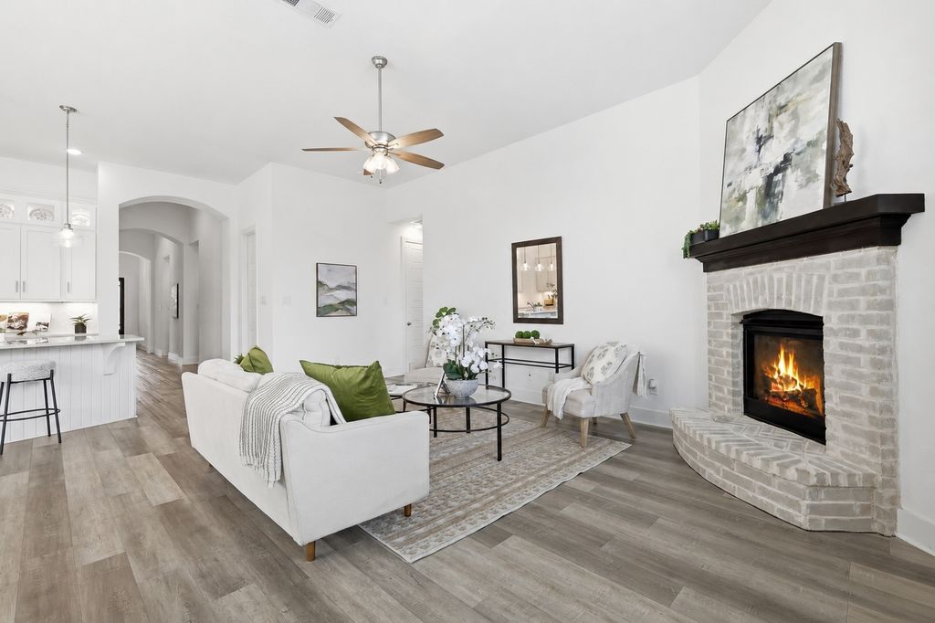 9521 Leisure Pace Lane, Oak Point, TX 75068