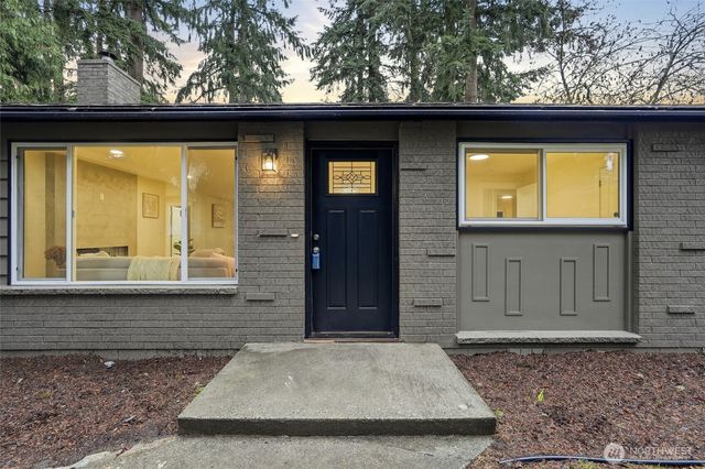 13417 Meridian Place W, Everett, WA 98208