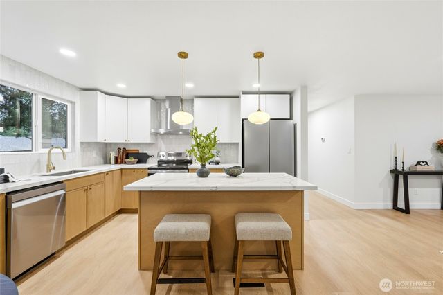 13417 Meridian Place W, Everett, WA 98208