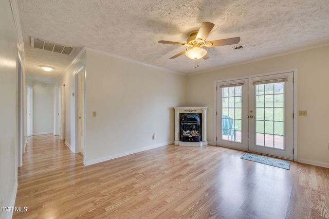 445 Old Stage Road, Church Hill, TN 37642