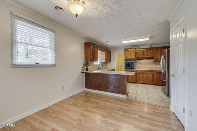 445 Old Stage Road, Church Hill, TN 37642