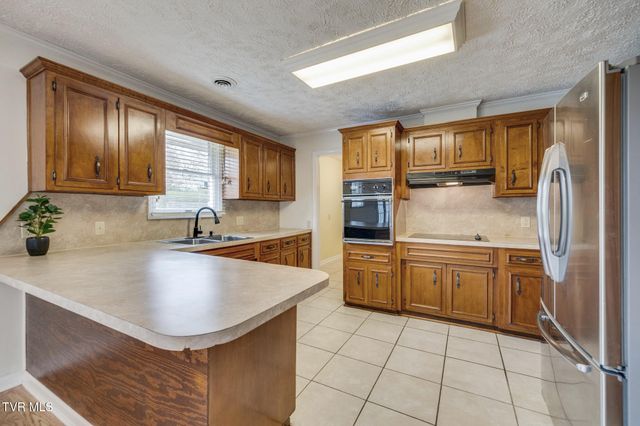 445 Old Stage Road, Church Hill, TN 37642