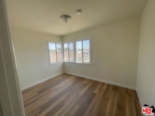 735 W Imperial Highway, Los Angeles, CA 90044