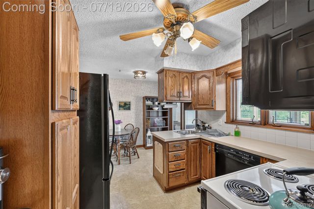 3040 Wilman Drive, Vienna Charter Township, MI 48420