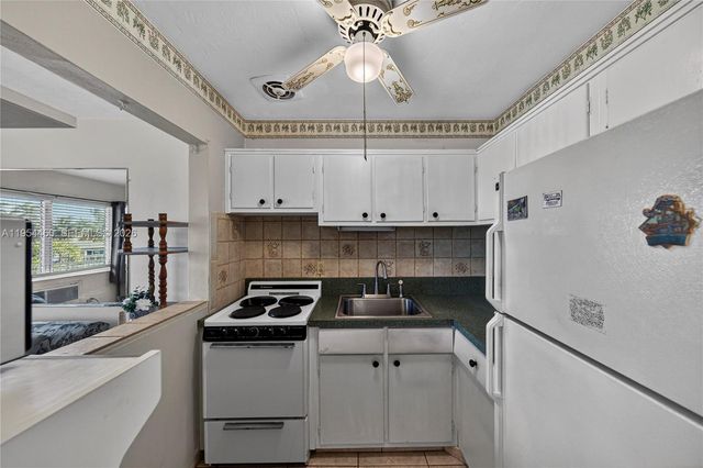 331 E Mcnab Road 226, Pompano Beach, FL 33060