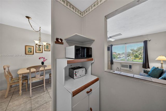 331 E Mcnab Road 226, Pompano Beach, FL 33060