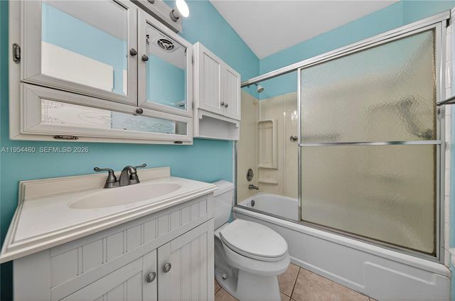 331 E Mcnab Road 226, Pompano Beach, FL 33060