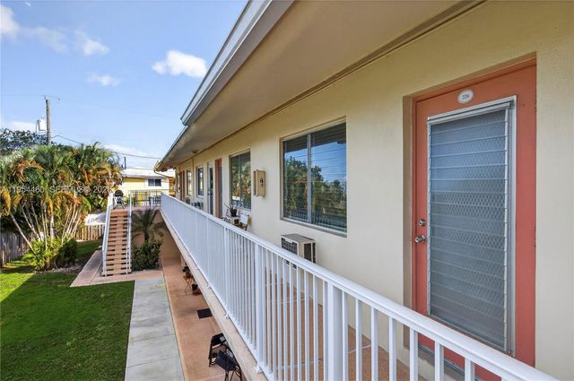 331 E Mcnab Road 226, Pompano Beach, FL 33060