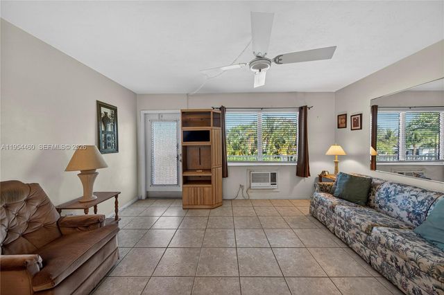 331 E Mcnab Road 226, Pompano Beach, FL 33060