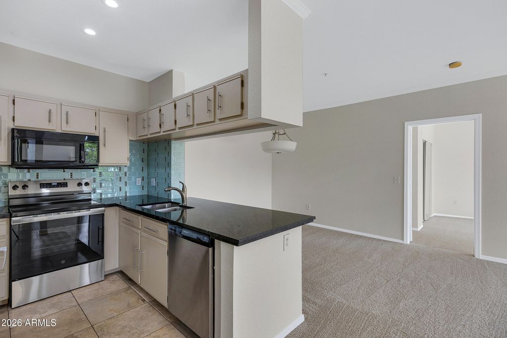5345 E VAN BUREN Street 362, Phoenix, AZ 85008 — photo 2