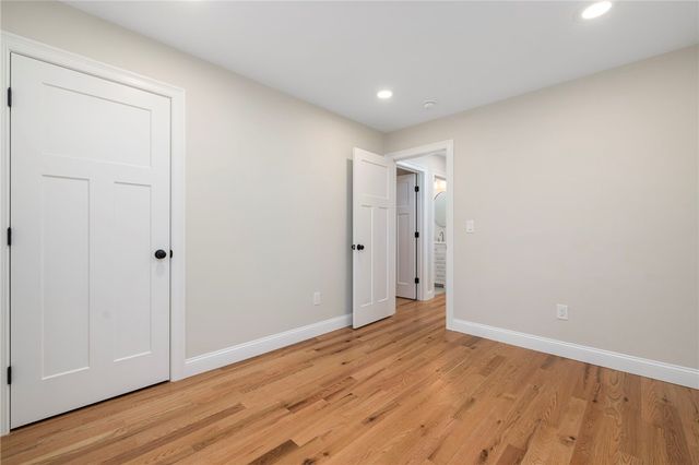 2907 Post Road 8, Warwick, RI 02886