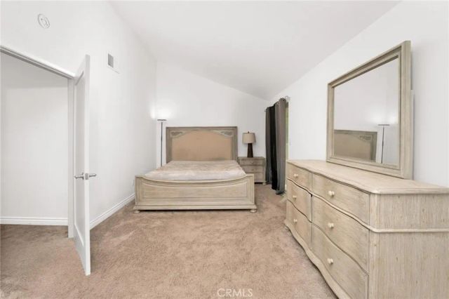 646 Sycamore Avenue 18, Claremont, CA 91711