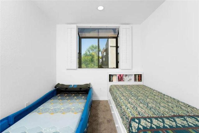 646 Sycamore Avenue 18, Claremont, CA 91711