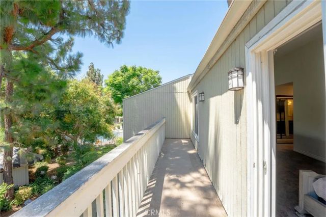 646 Sycamore Avenue 18, Claremont, CA 91711